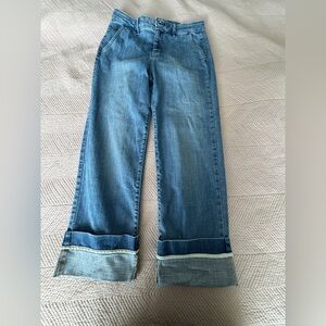 White House Black Market Blue Cuffed Crop Jeans Sz8P